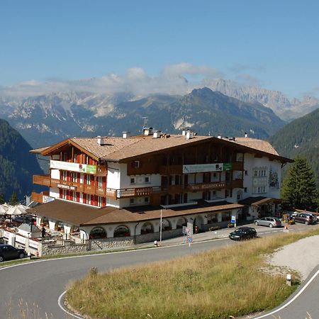 Hotel Bellavista Canazei Exterior foto